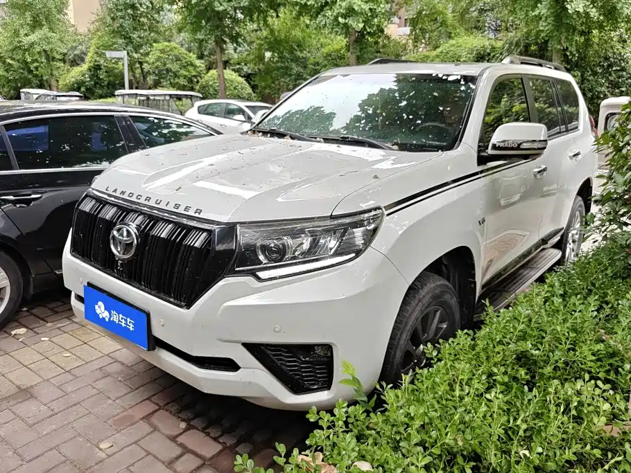 Фото 1 - Toyota Prado