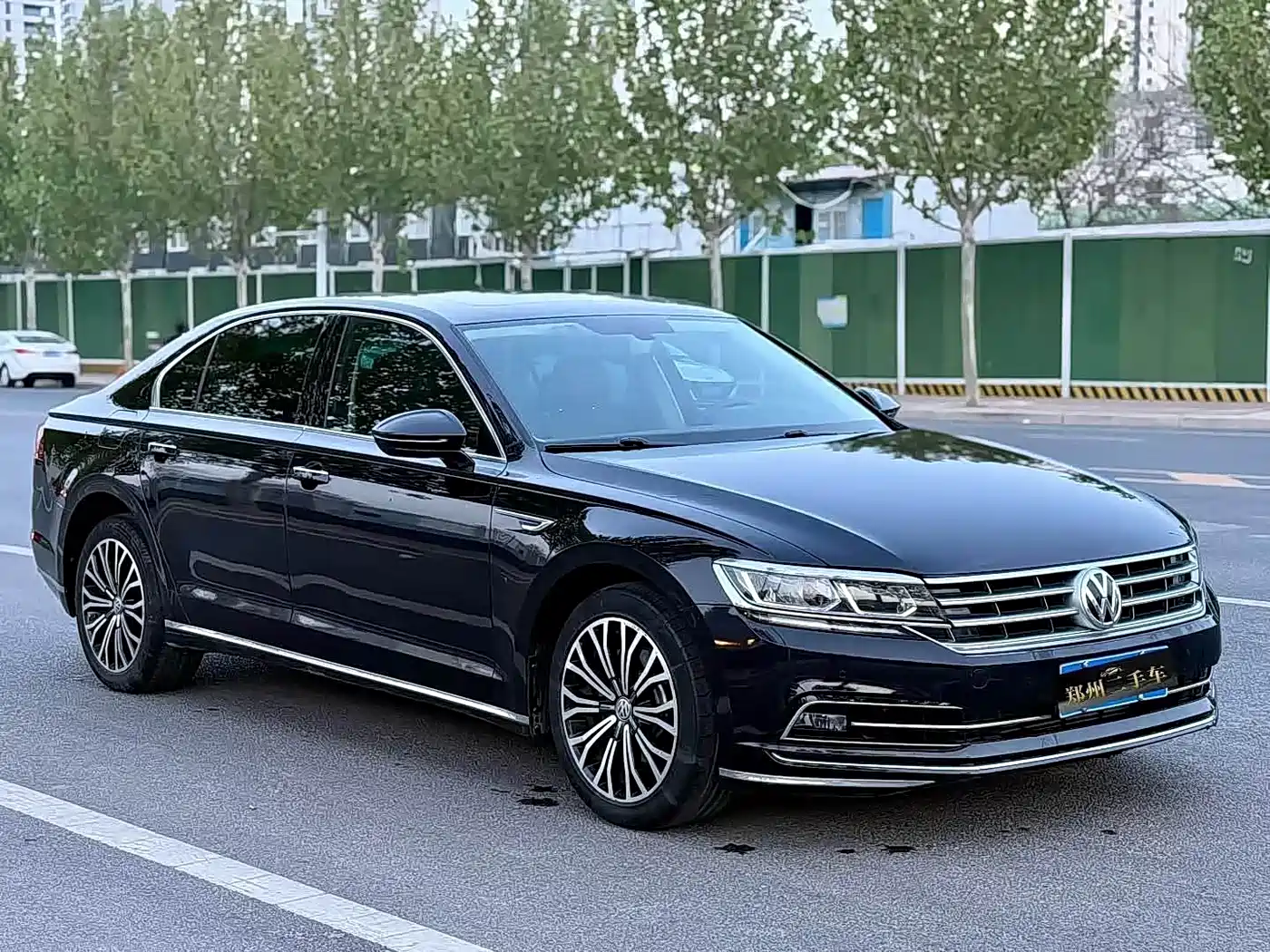 Volkswagen Phideon 2018 Facelift 380TSI FWD Business фото 3