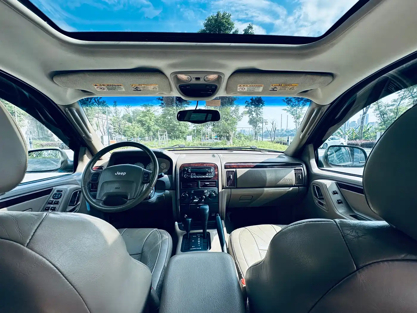 Фото 7 - Jeep Grand Cherokee