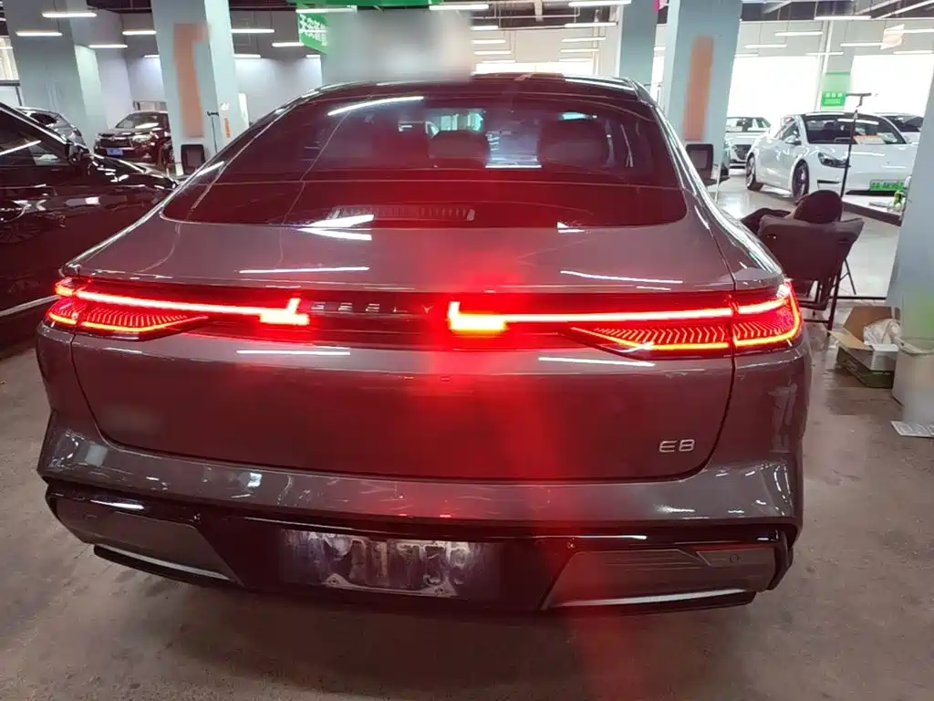 Geely Galaxy Galaxy E8 2024 2024 550km RWD MAX
