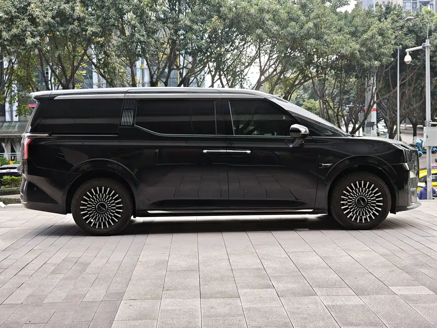 ZEEKR EXTREME KRYPTON 009