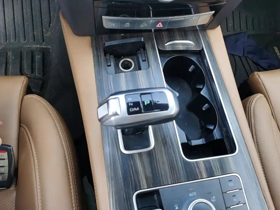 Photo 16 - Haval H9