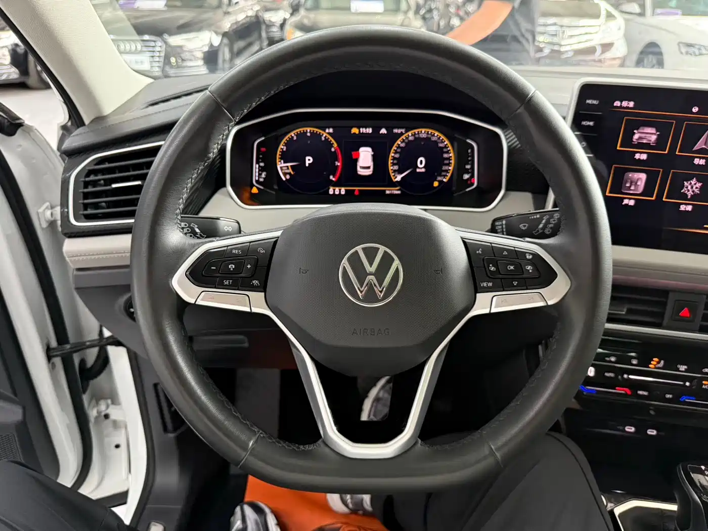 Volkswagen Tayron 2023 280TSI 2WD Luxury Plus Advanced Edition фото 14