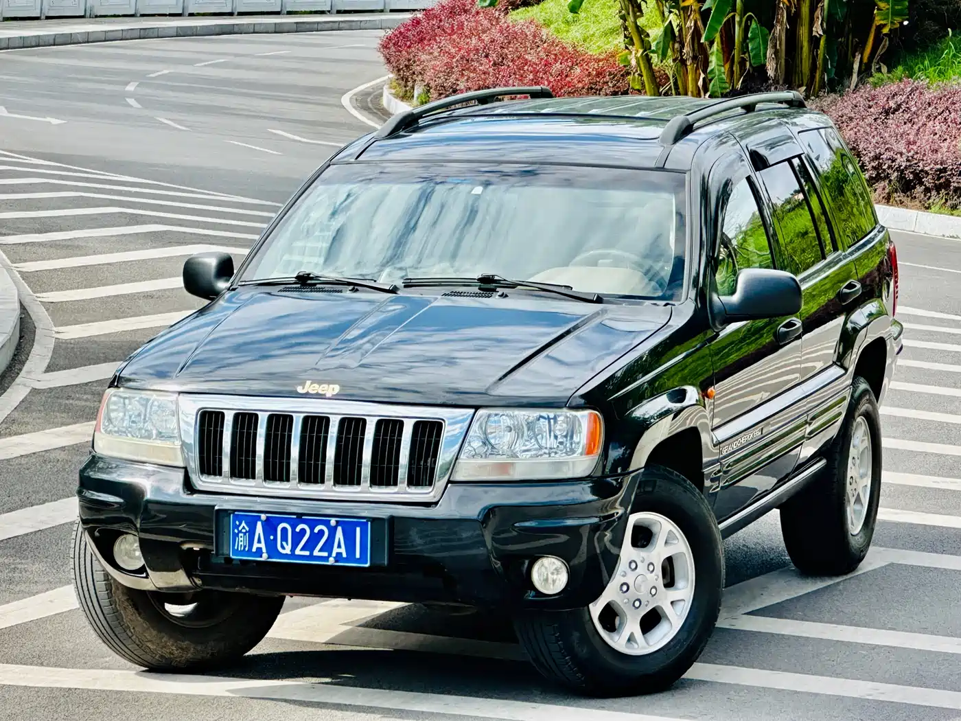 Фото 1 - Jeep Grand Cherokee