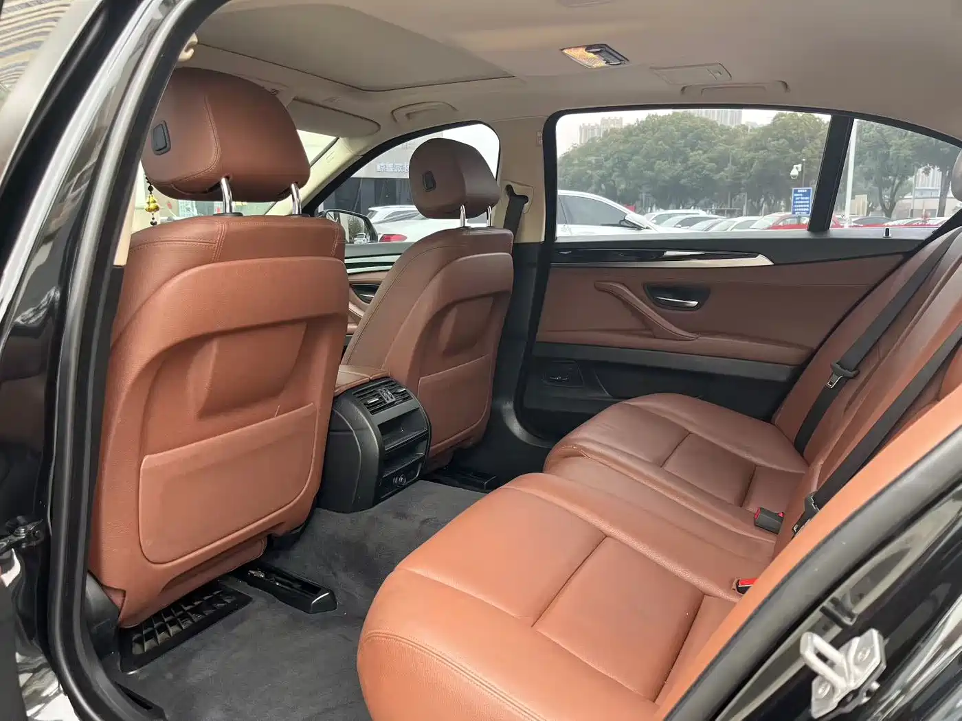 BMW 5 Series 2017 520Li Classic Edition фото 8