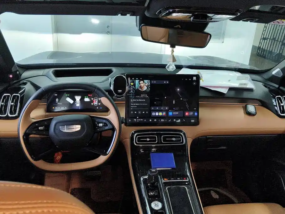 Geely Atlas L 2026
