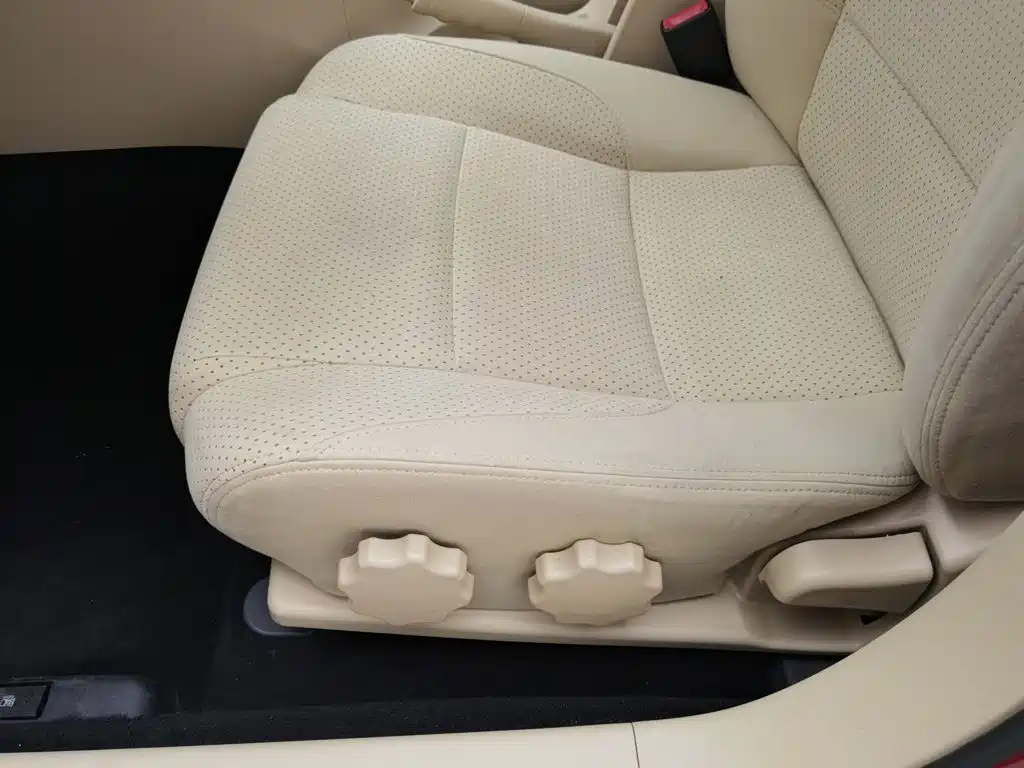 Zhonghua H330 2015 2013 1.5L Automatic Luxury