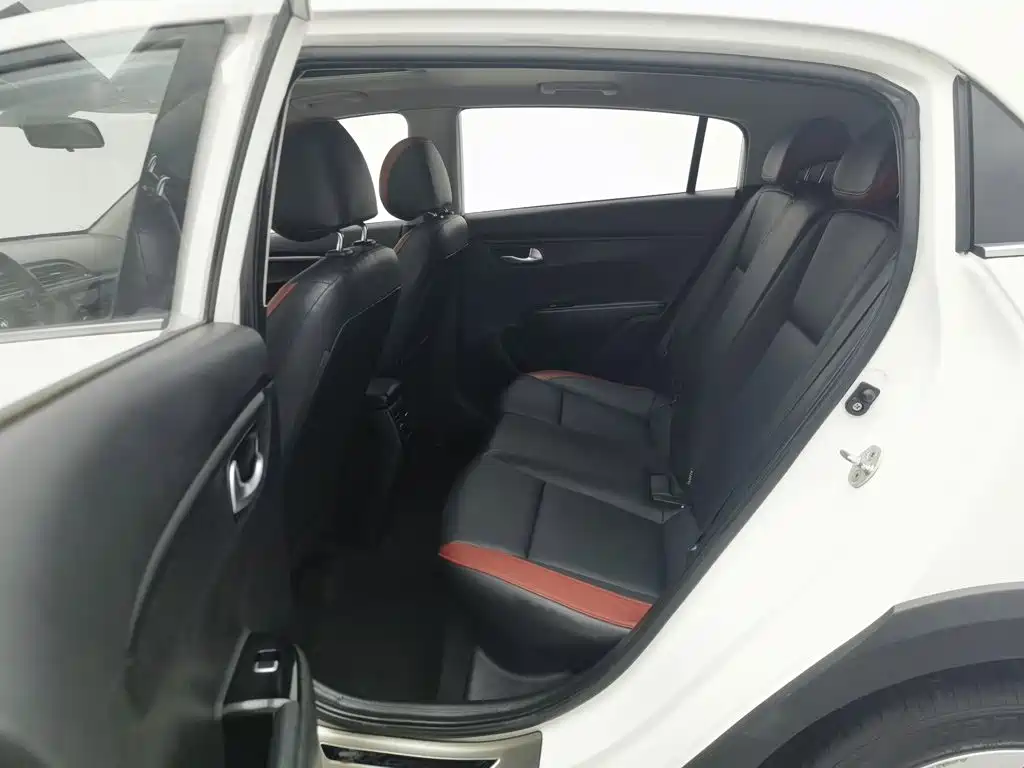 Kia KX CROSS 2019 2018 1.6L Automatic Smart Sunroof Edition