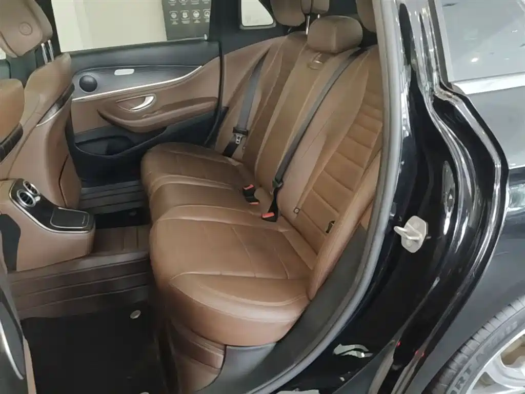 Mercedes-Benz E-Class 2021 Facelift E 300 L Sport Fashion фото 17