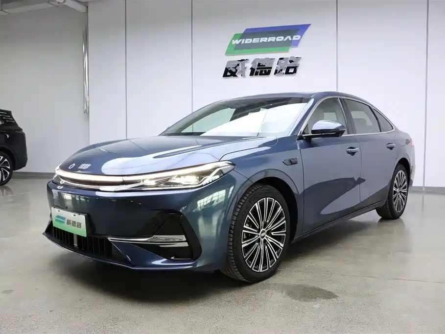 Geely Galaxy A7 2025 EM-i