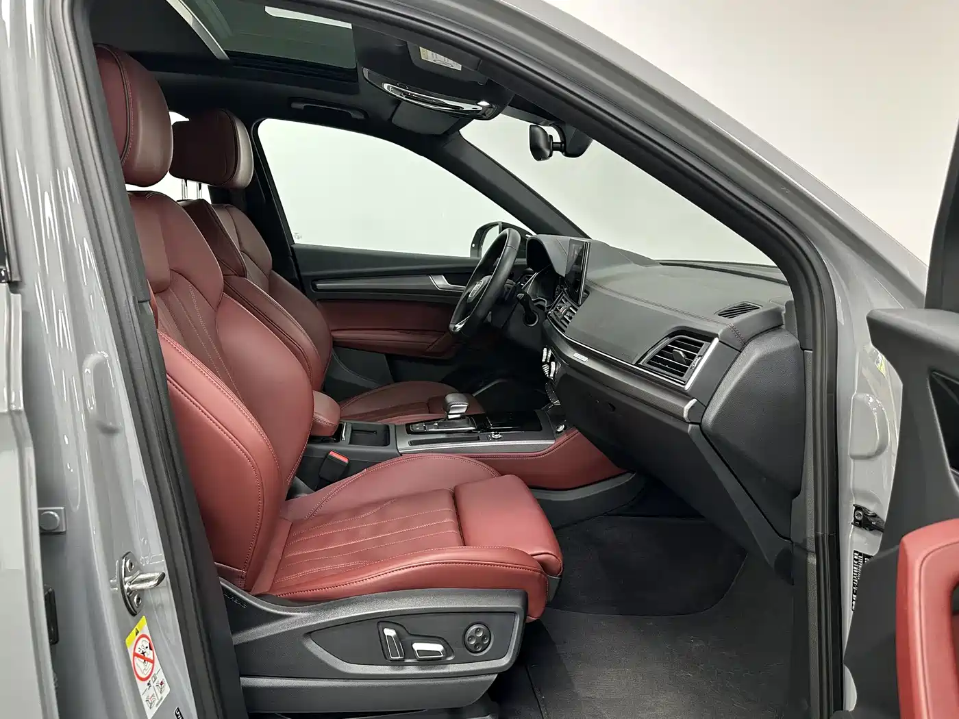 Audi Q5L 2025 40 TFSI Luxury Dynamic фото 15