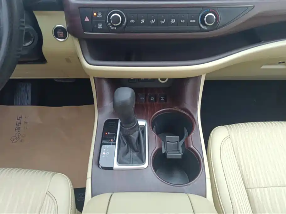 Toyota Highlander 2018 2.0T 4WD Elite 7-seater (China V) фото 16