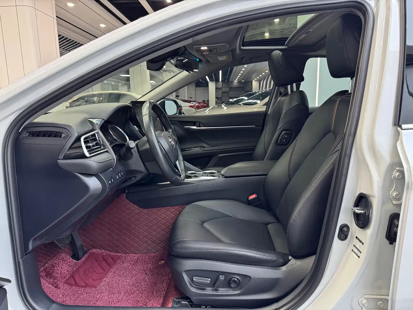 Toyota Camry 2021 2.0G Luxury Edition фото 7
