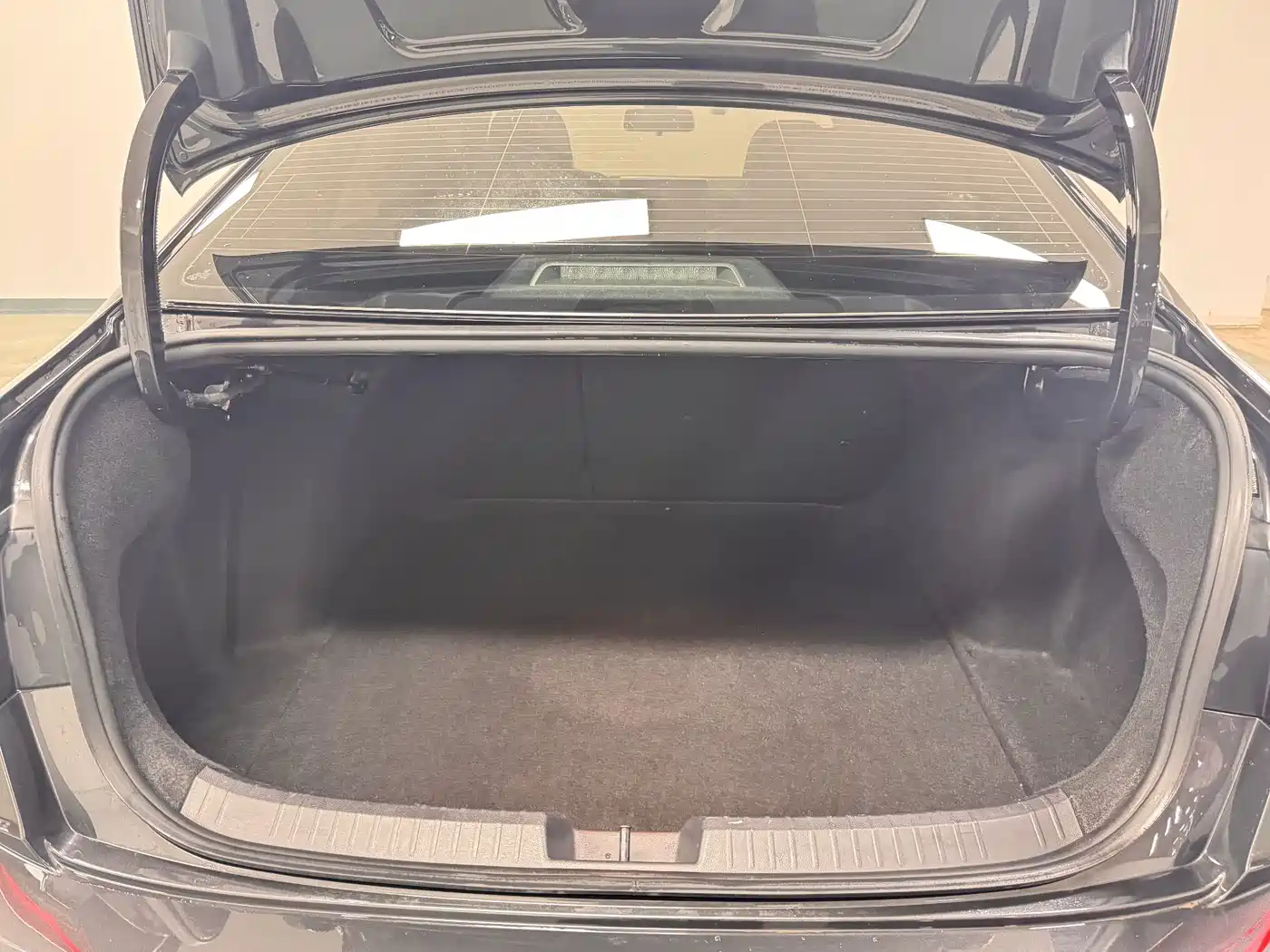 Volkswagen Sagitar 2024 300TSI DSG Surpass Edition фото 16