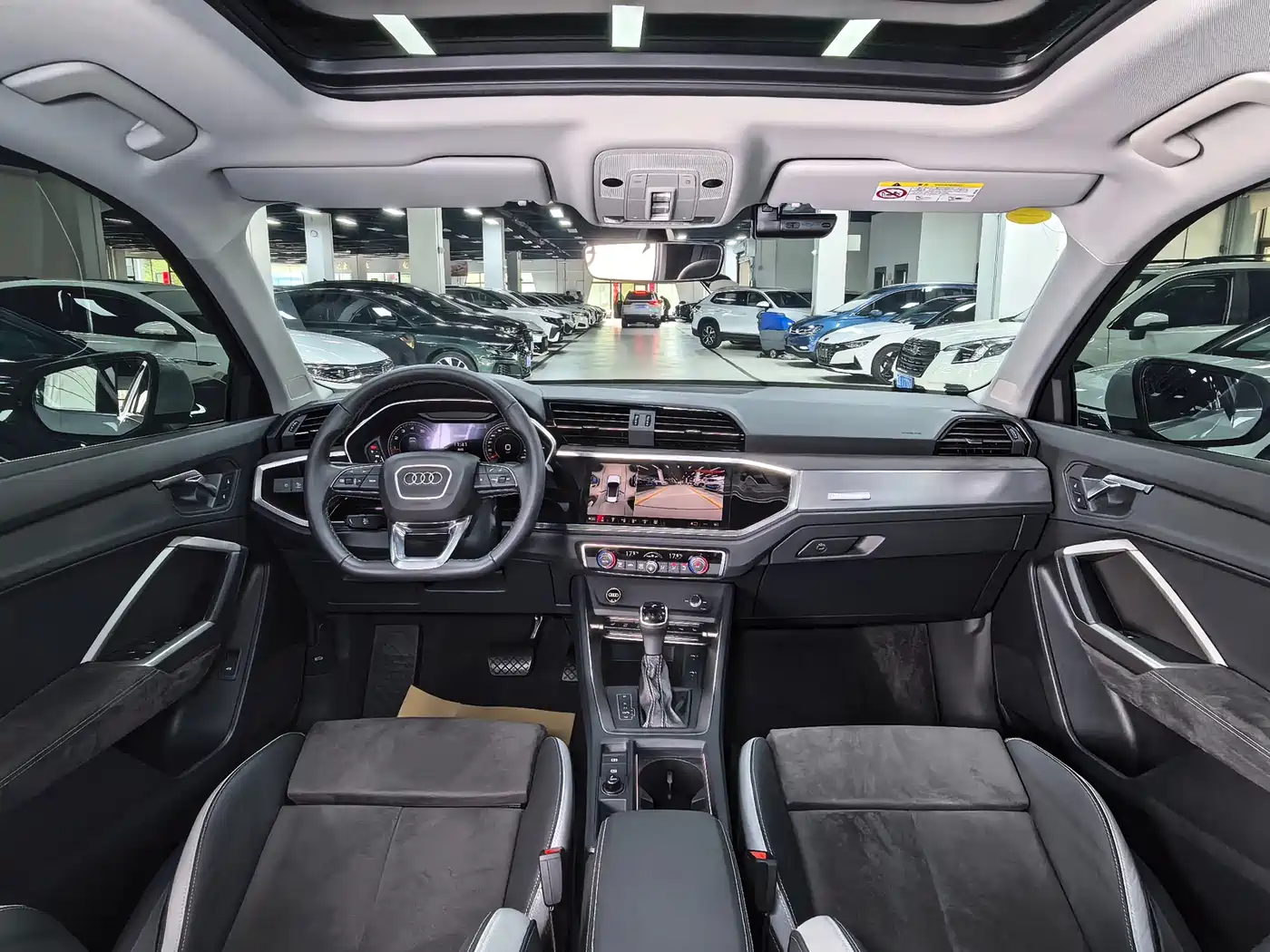 Audi Q3 2023 35 TFSI Fashion Dynamic (1.4T) фото 15