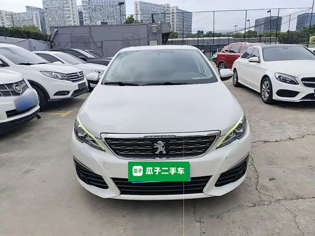 Фото 3 - Peugeot 308