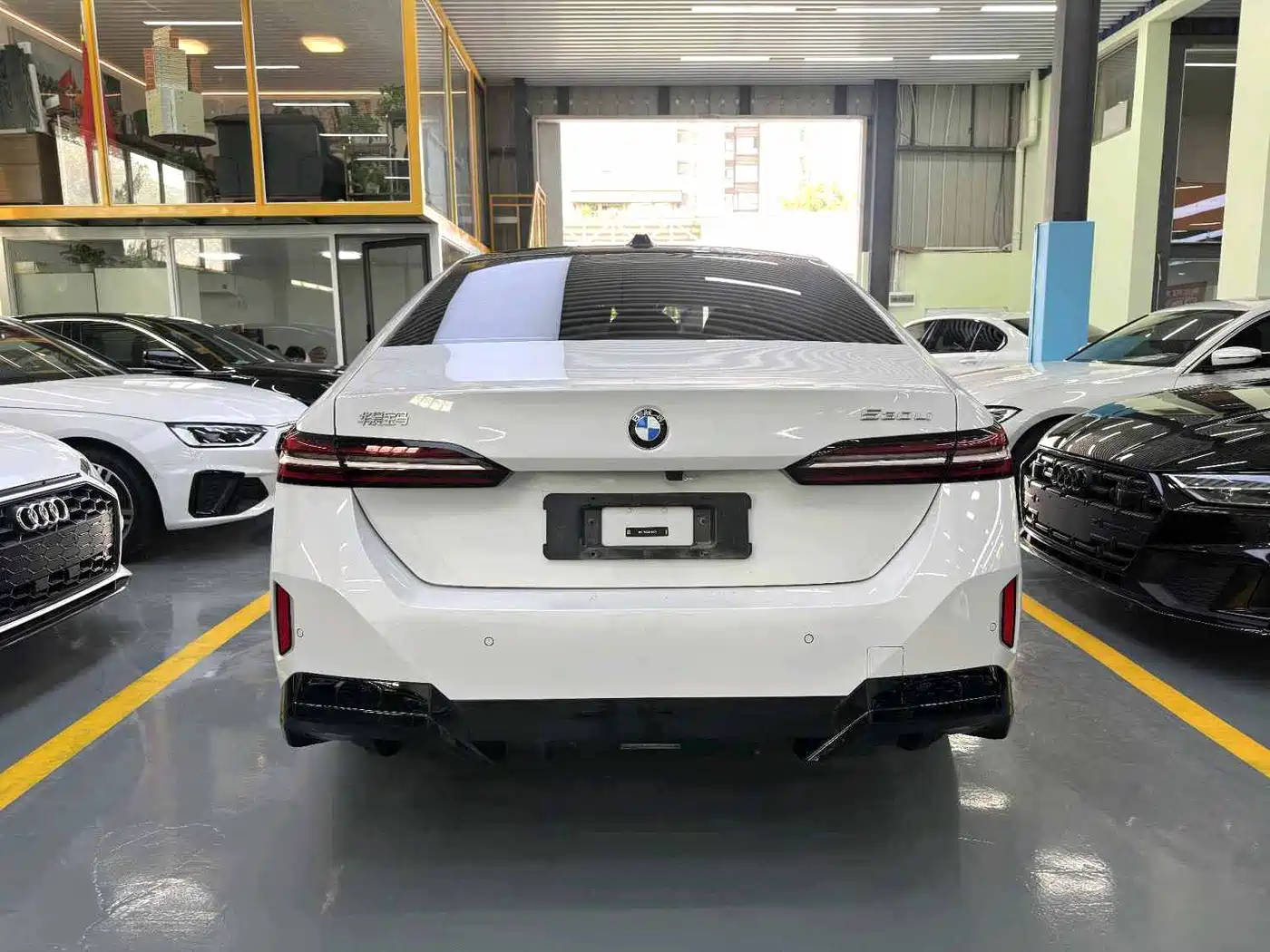 Фото 7 - BMW 5 Series