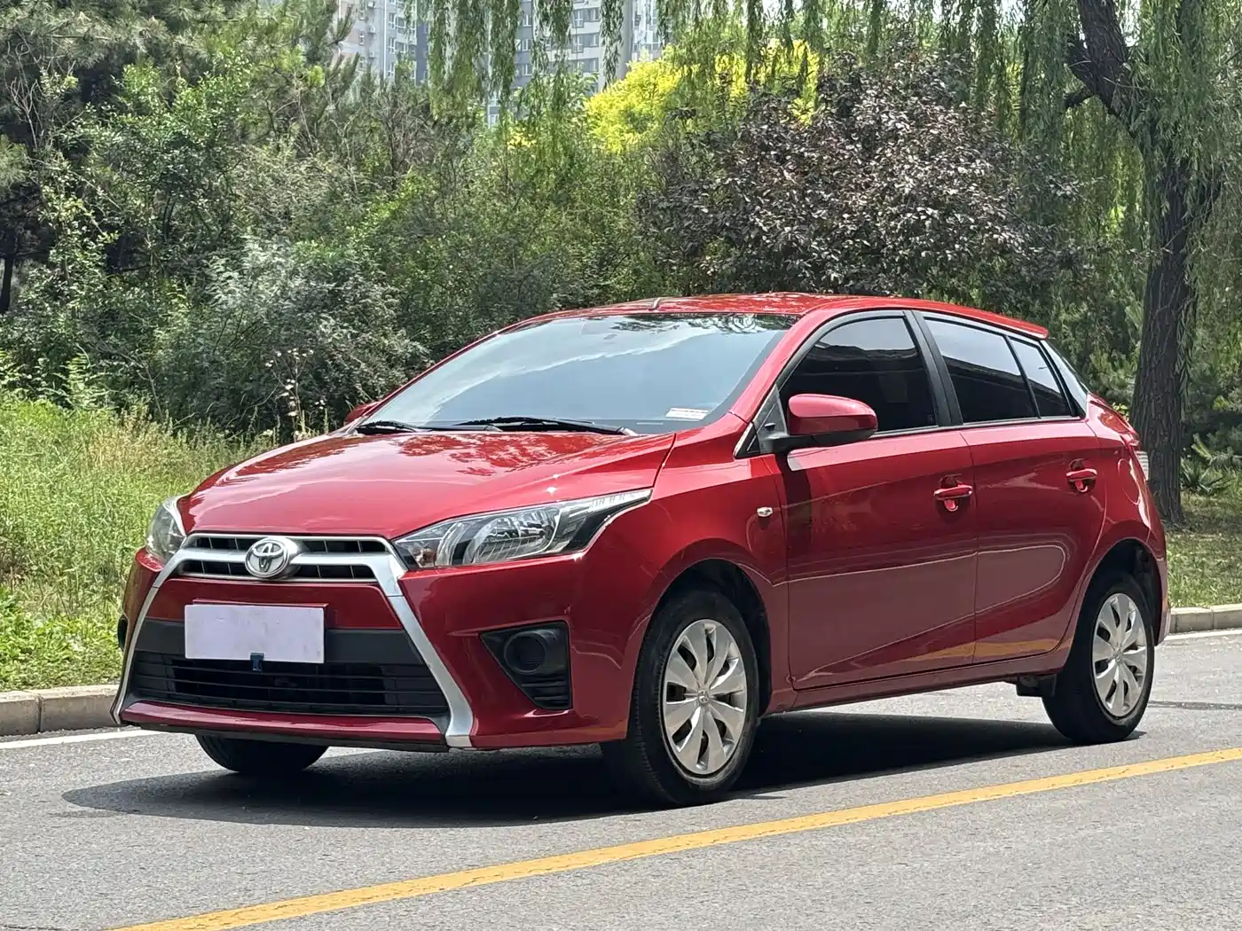 Toyota YARiS L Zhi Xuan 2015 1.5E Auto Charming Edition