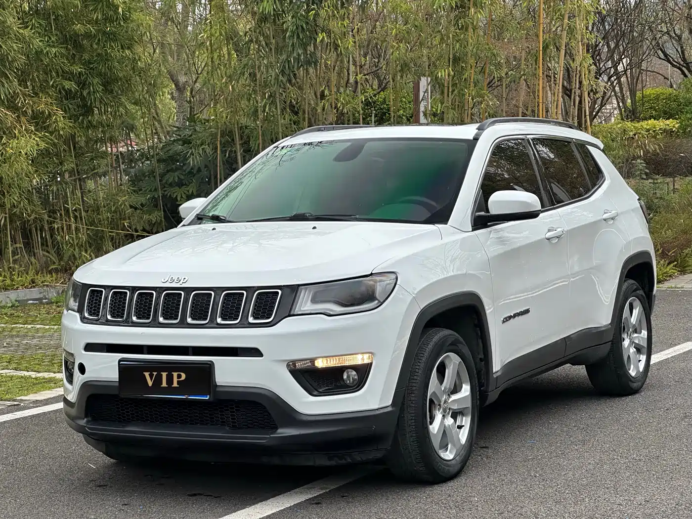 Photo 1 - Jeep Compass