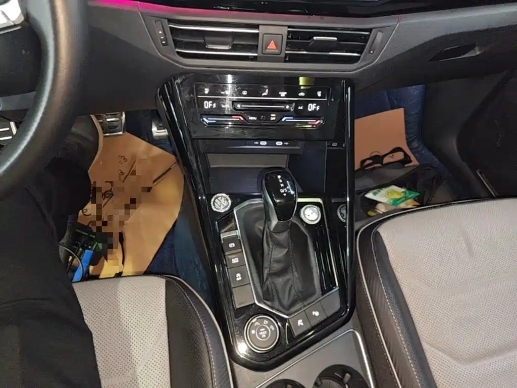 Volkswagen Tayron X 2020 380TSI 4WD Premium Smart Connect фото 14