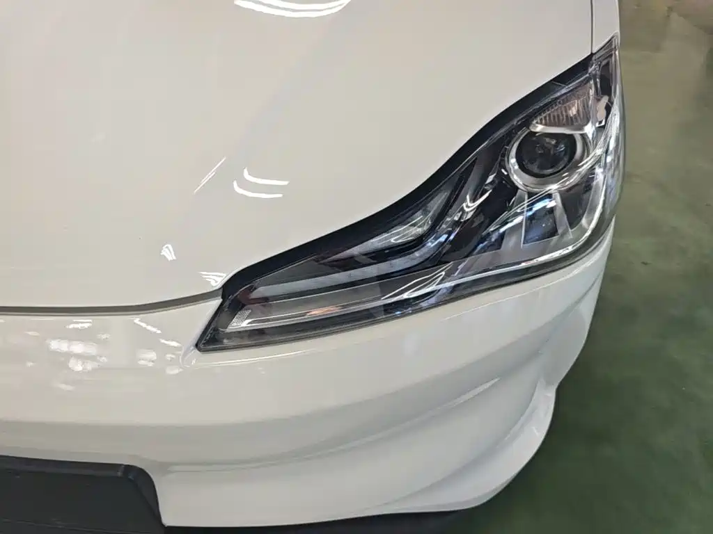 Nezha Auto Nezha V 2022 2021 Long Range Entertainment Upgrade