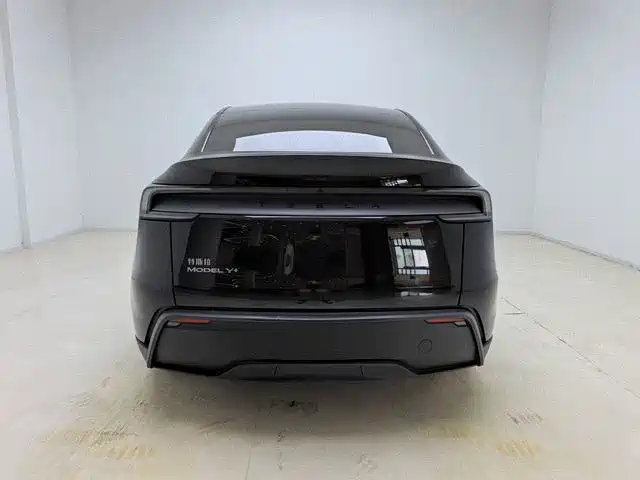 Tesla Model Y 2026 2026 Long Range Rear-Wheel Drive