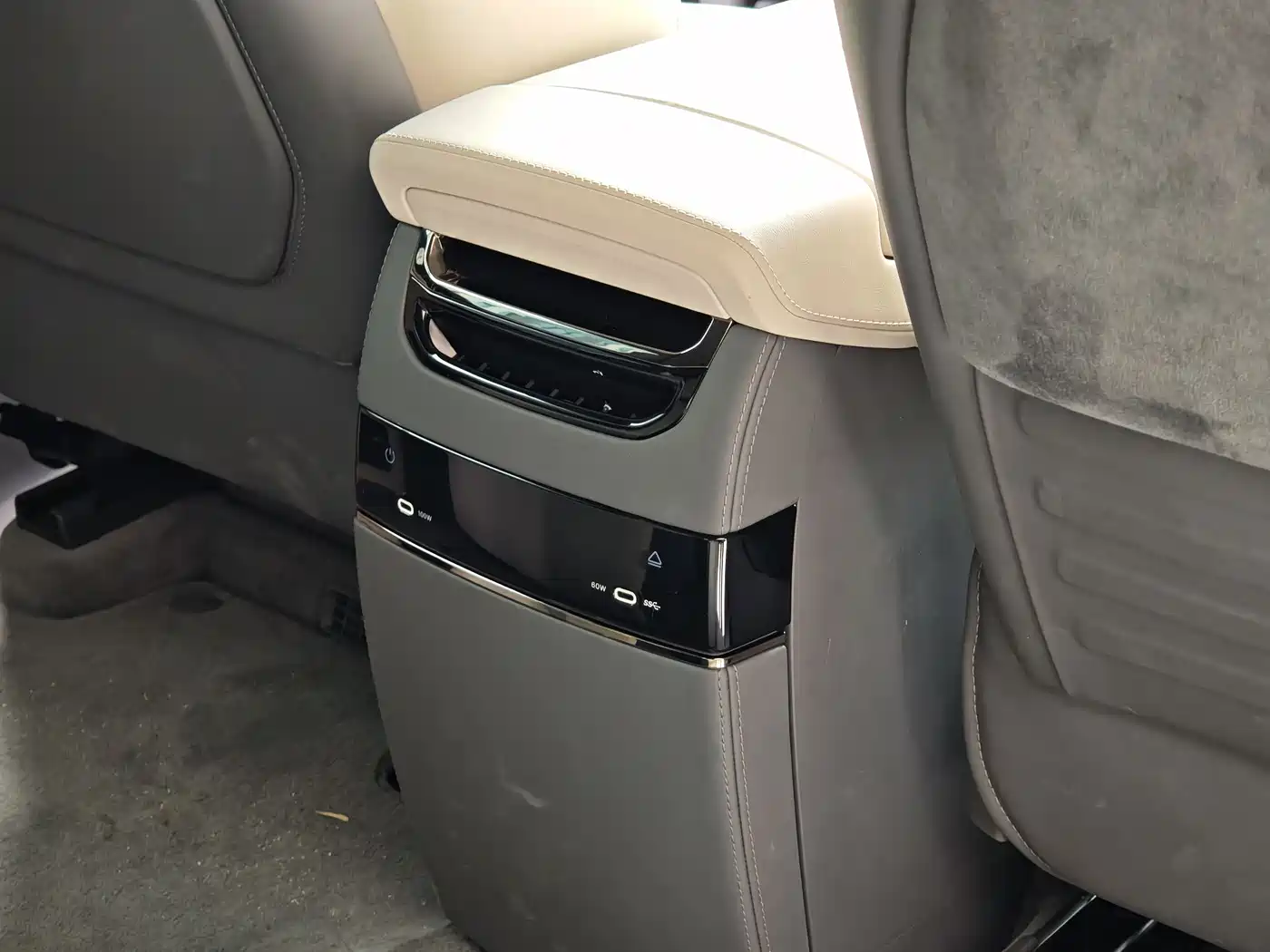 ZEEKR EXTREME KRYPTON 009