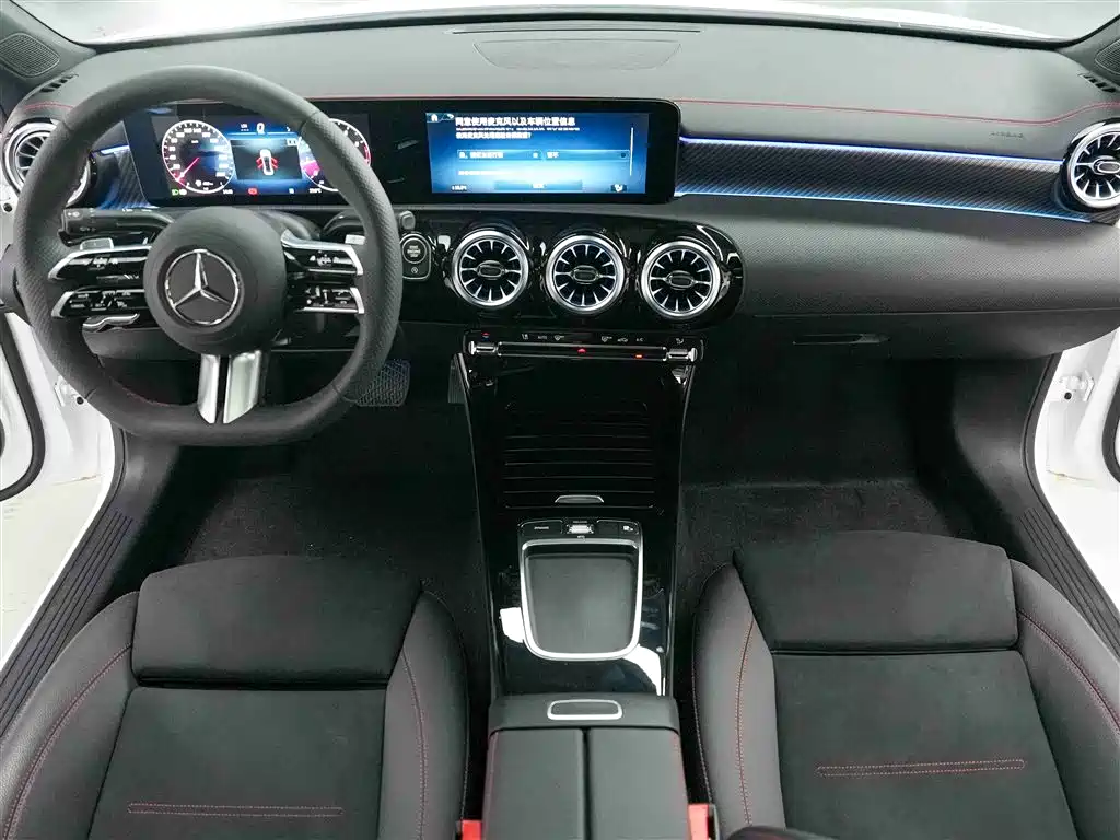 Mercedes-Benz A-Class 2025 Facelift A 200 L Fashion Edition фото 10