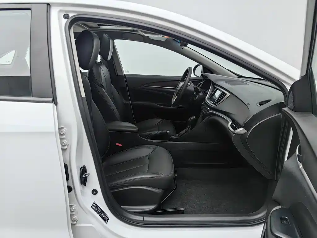 Фото 23 - Buick Excelle
