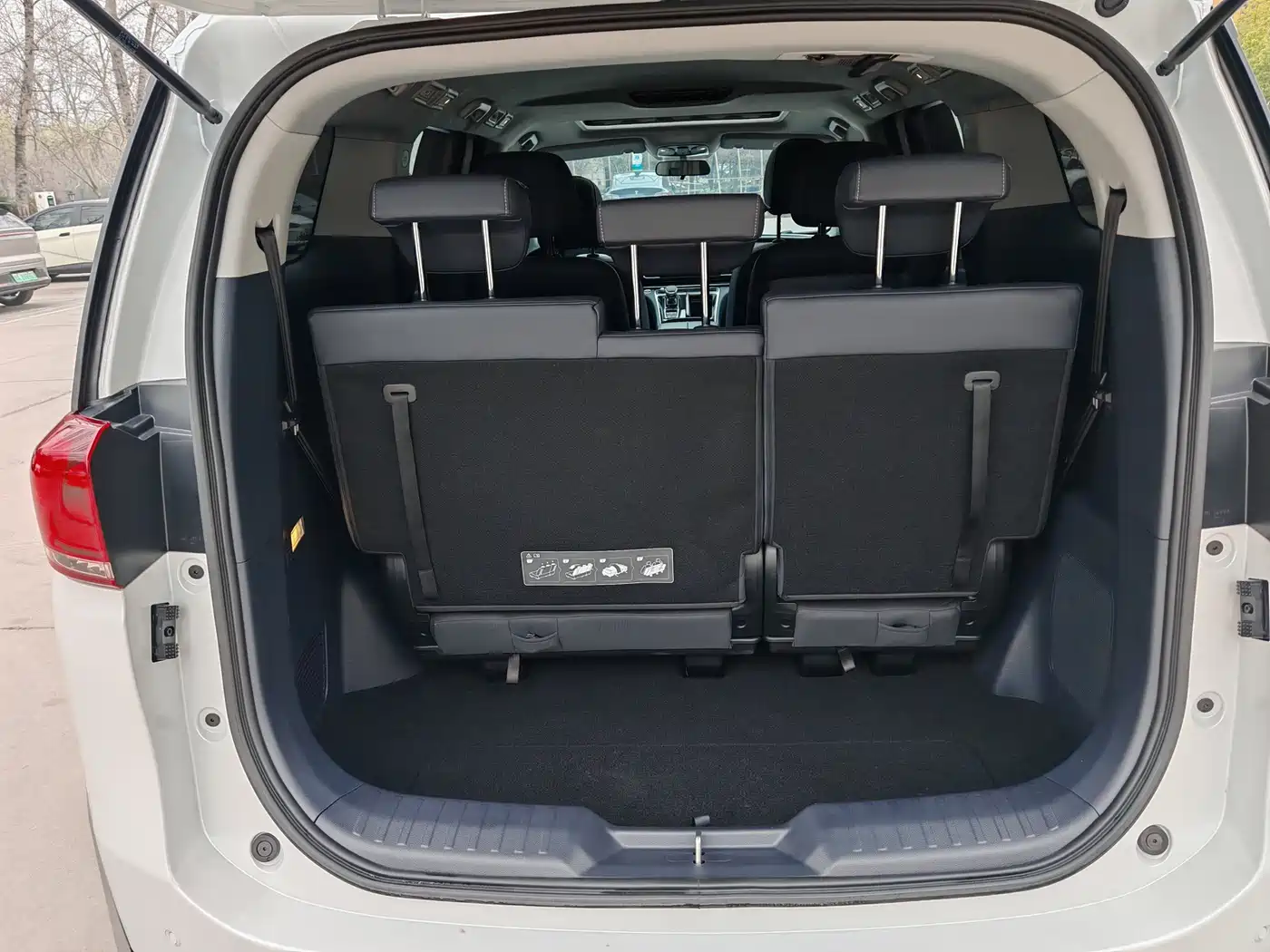 GAC Trumpchi Trumpchi M8 2023 Leading Series 390T Premium Edition фото 17