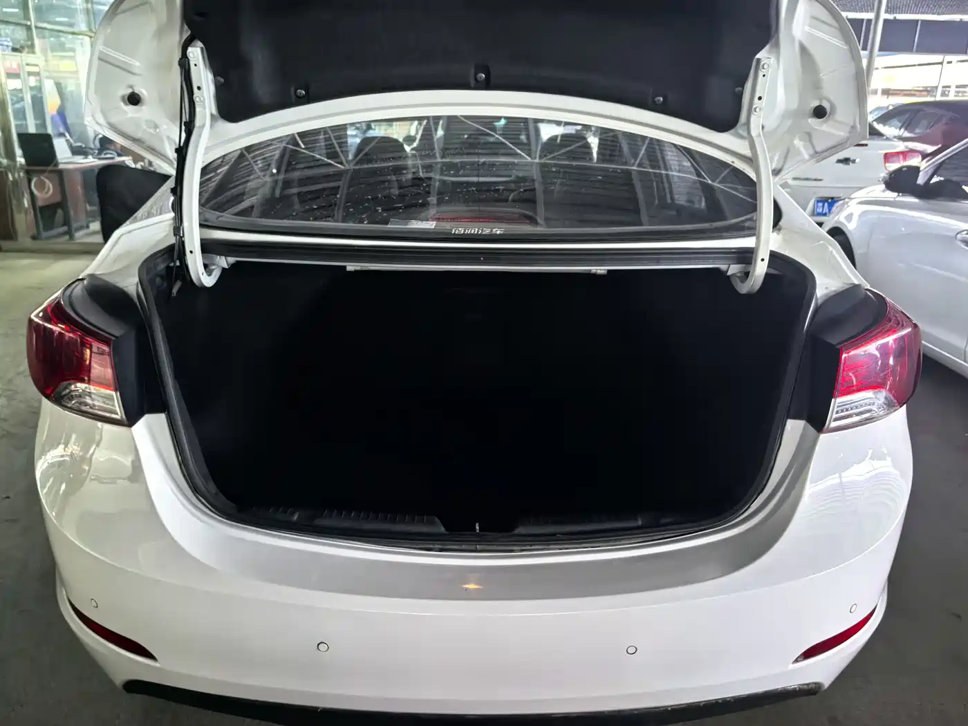Hyundai Langdong 2013 1.6L Automatic Premium фото 15