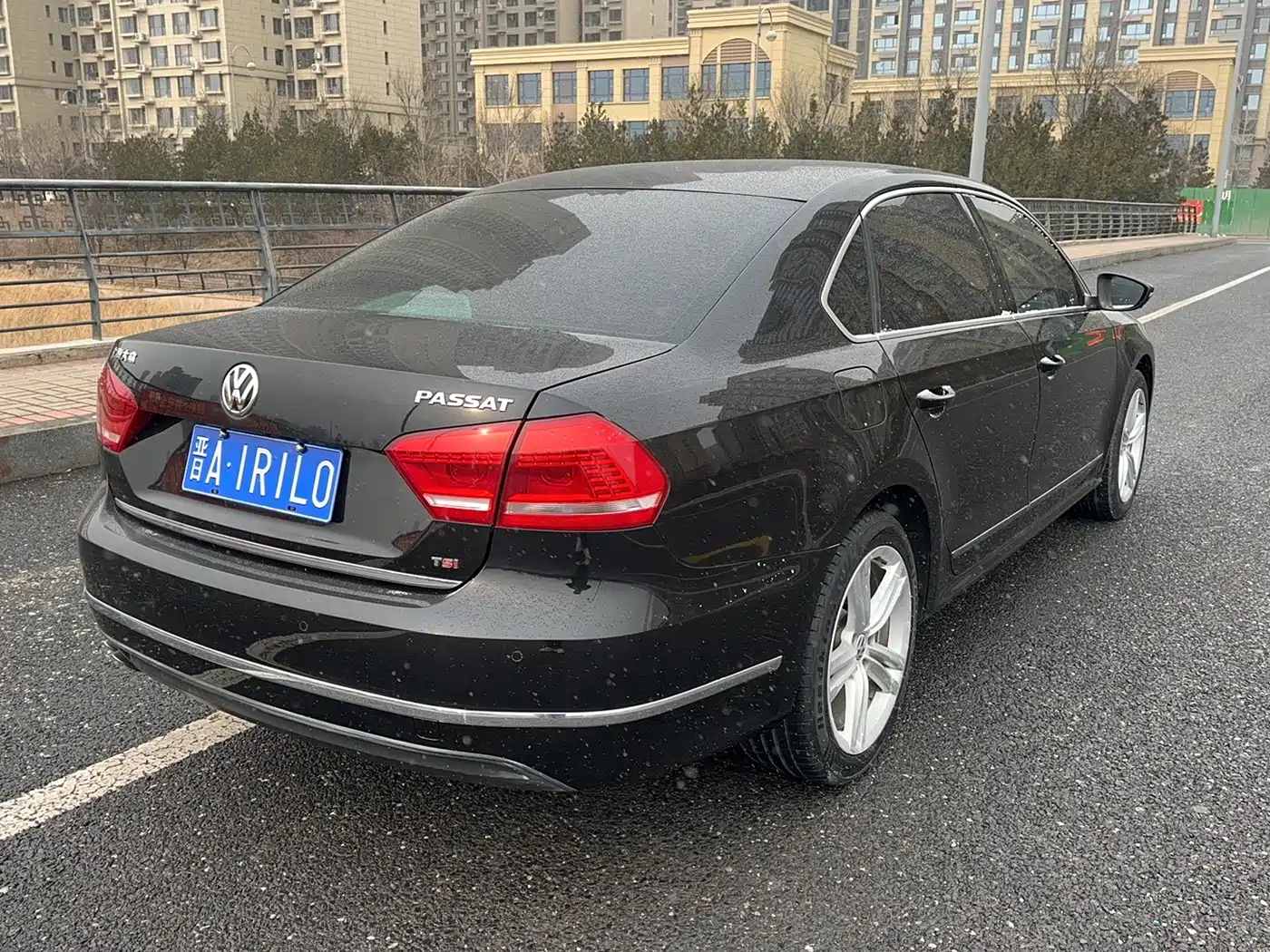 Volkswagen Passat 2014 1.8TSI DSG Executive Edition фото 5