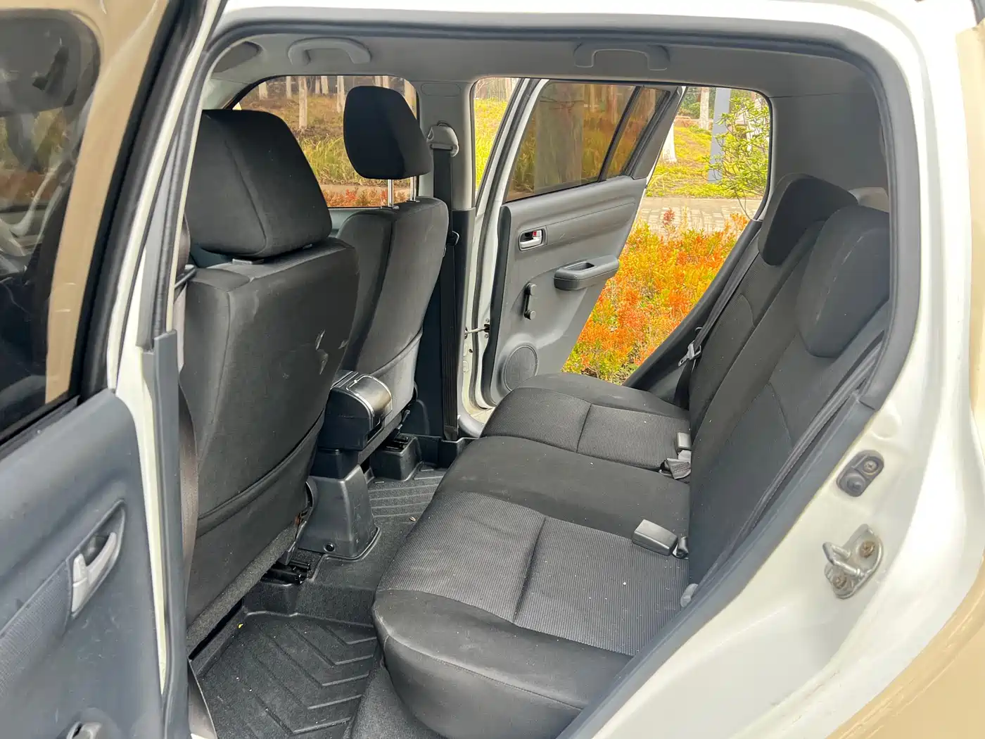 Suzuki Swift 2012 2011 Model 1.5L Automatic Sport