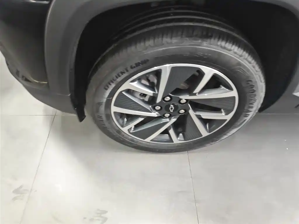 Chevrolet Equinox Plus 2024 102km RS Ultimate Edition фото 25