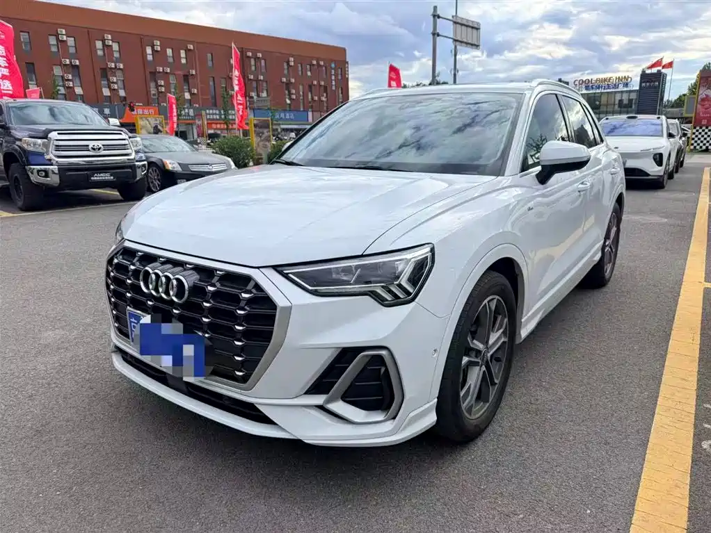 Audi Q3 2022 40 TFSI Fashion Dynamic