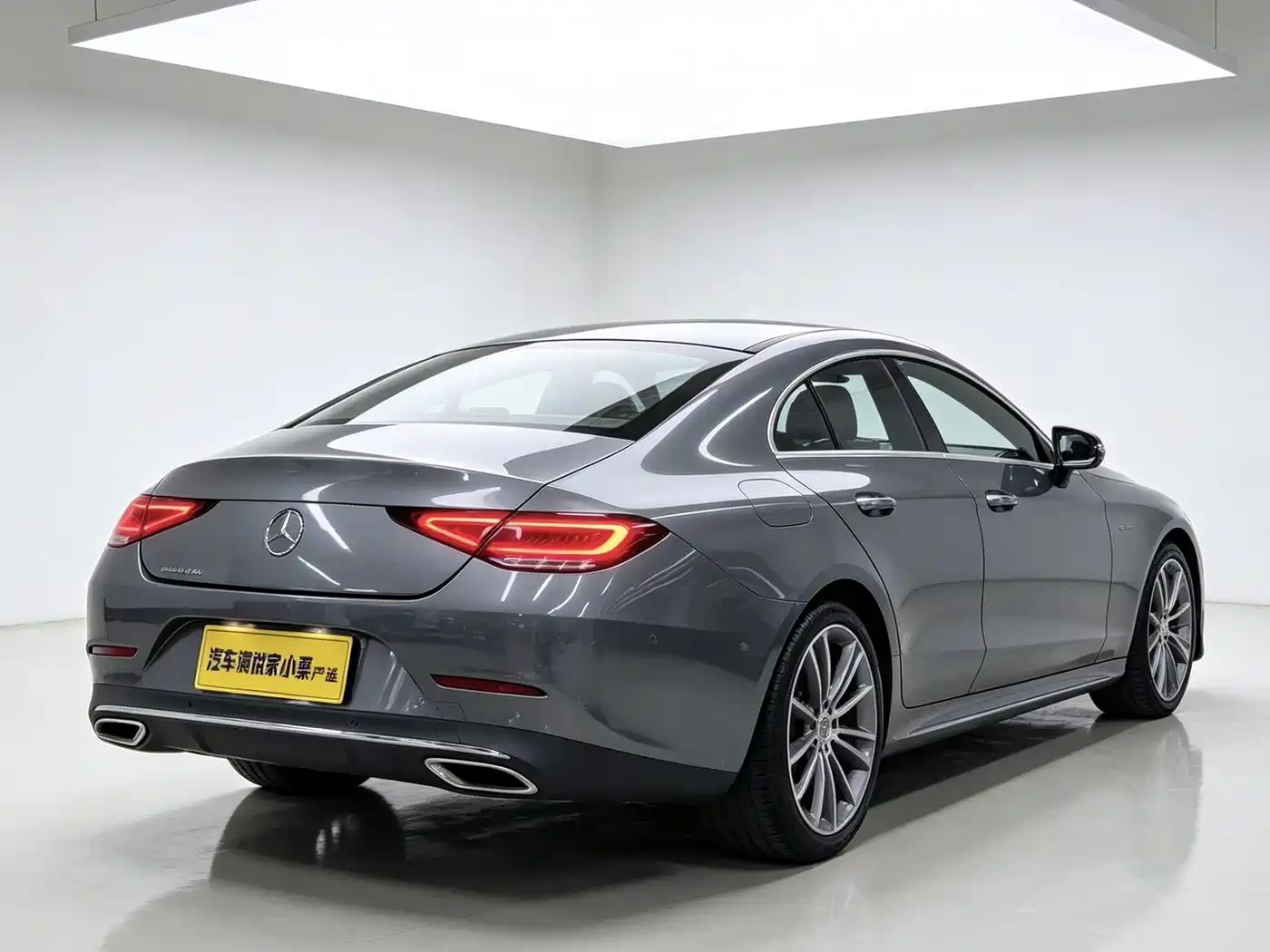 Фото 8 - Mercedes-Benz CLS