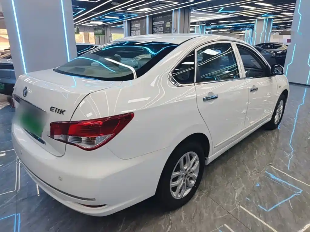 Фото 7 - Dongfeng Junfeng E11K