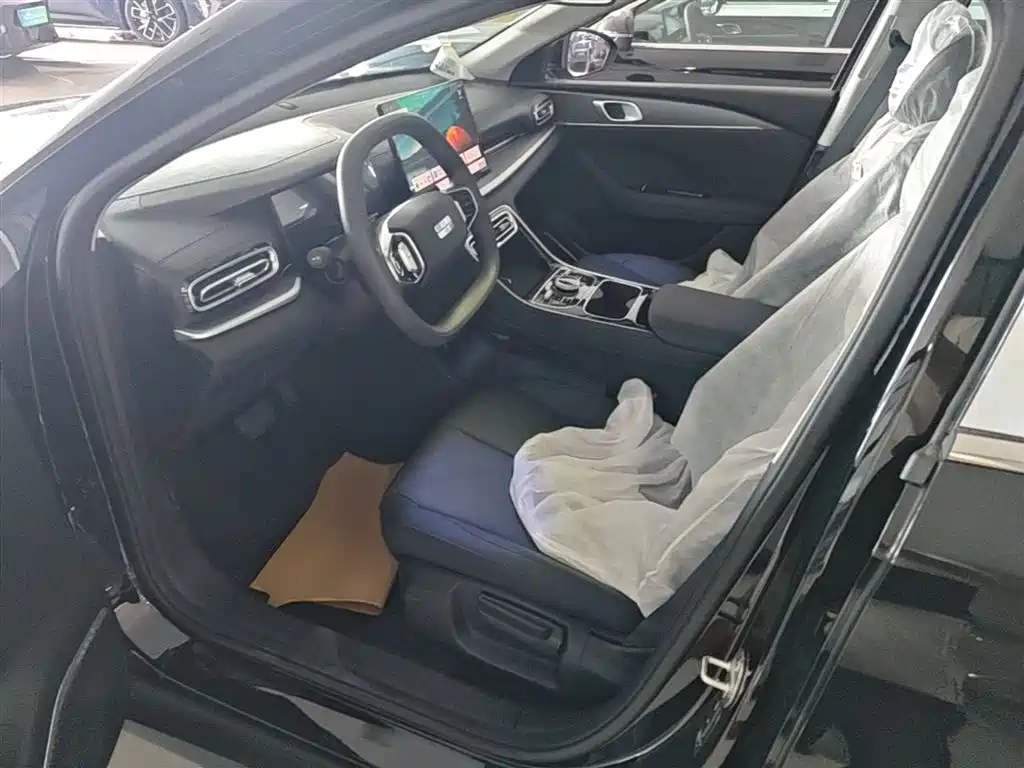 Geely Galaxy Galaxy Stellar 6 2025 60km Voyager Edition фото 15