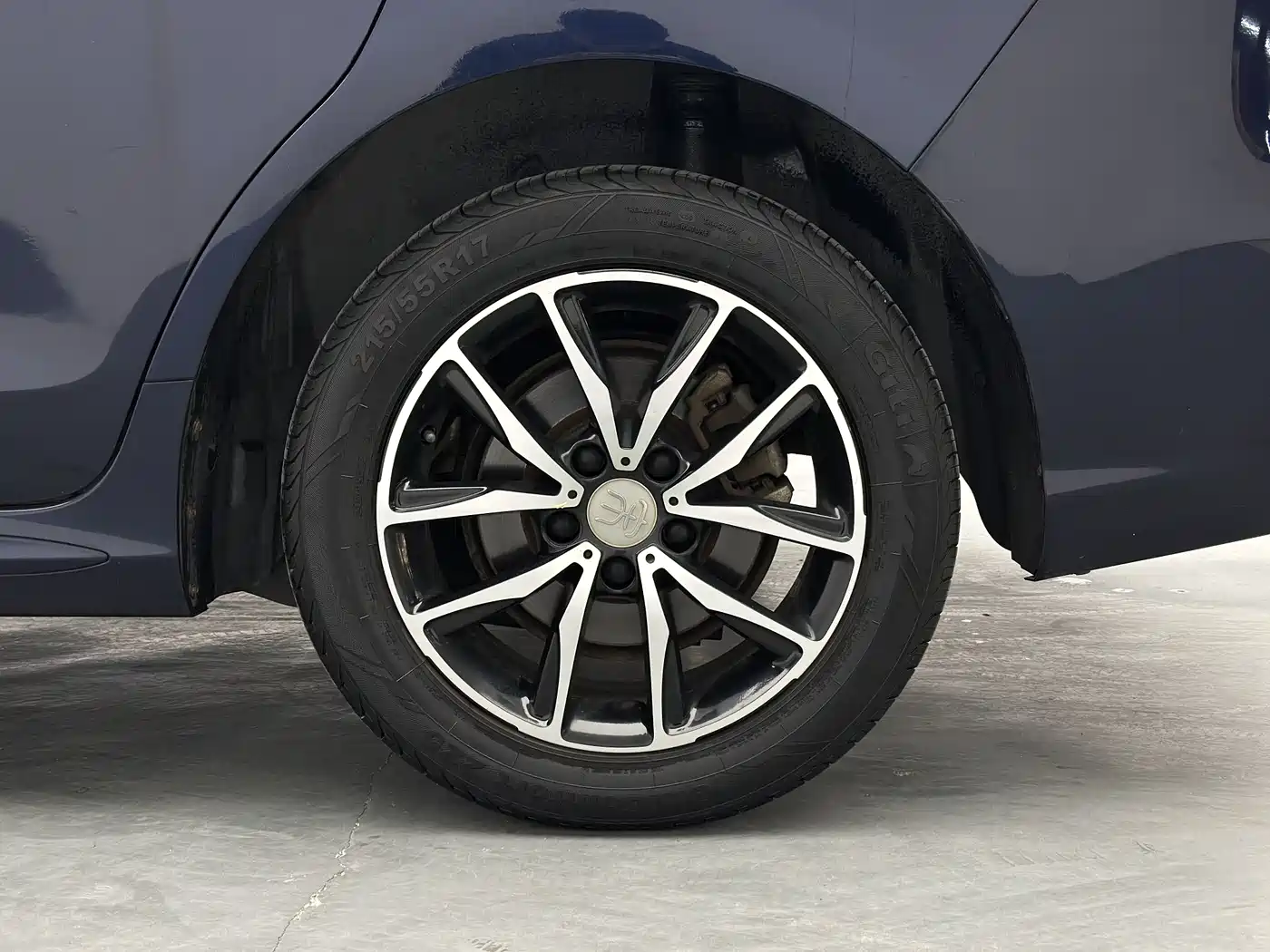 BYD Song MAX 2017 1.5T Auto Smart Luxury 7-Seater фото 11