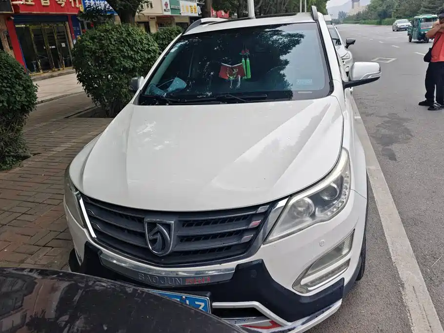 Baojun 560 2015 2015 1.8L Manual Luxury