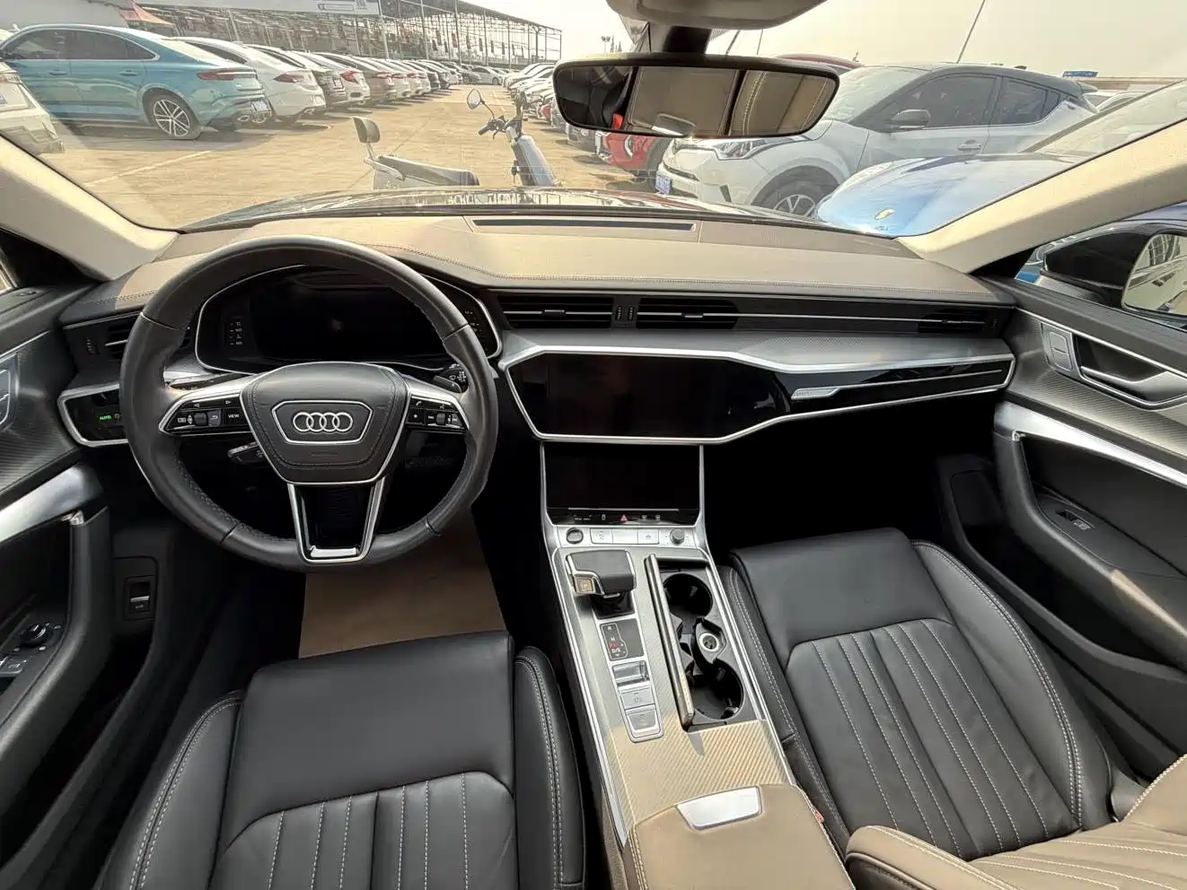 Фото 8 - Audi A6L