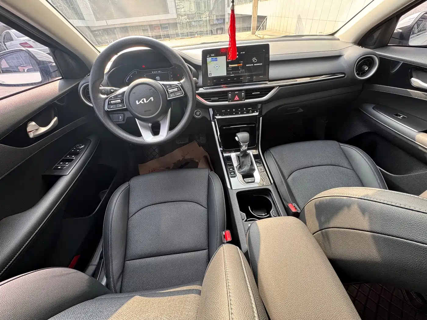 Kia K3 2021 1.5L CVT Fashion Edition фото 5