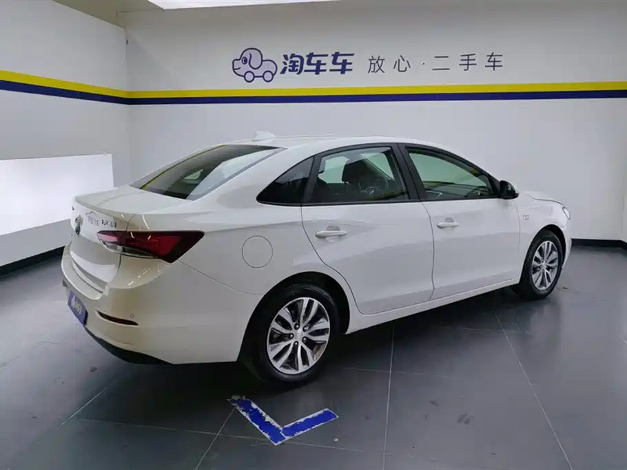 Buick Excelle 2019 18T Auto Connected Elite China VI фото 3