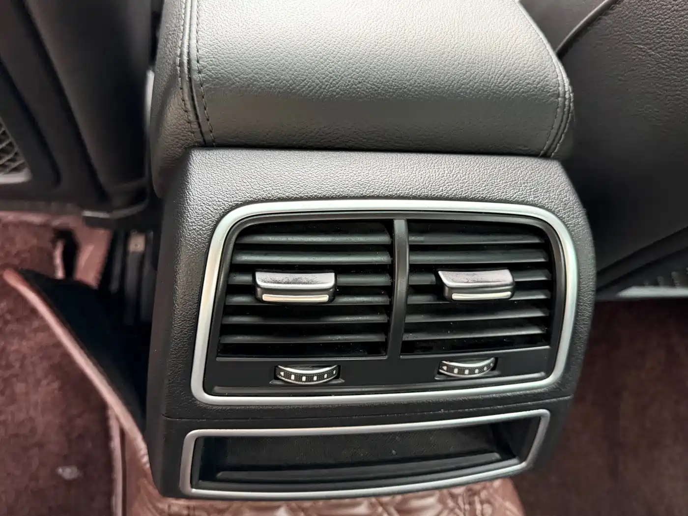 Audi A6L 2018 30th Anniversary 35 TFSI Fashion фото 12