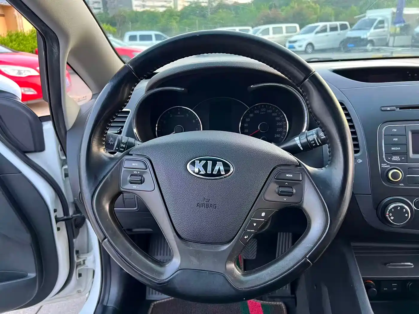 Kia K3 2015 1.6L Manual GLS фото 7