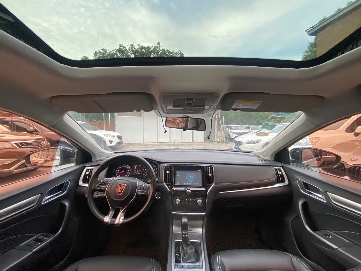 Photo 5 - Roewe i6