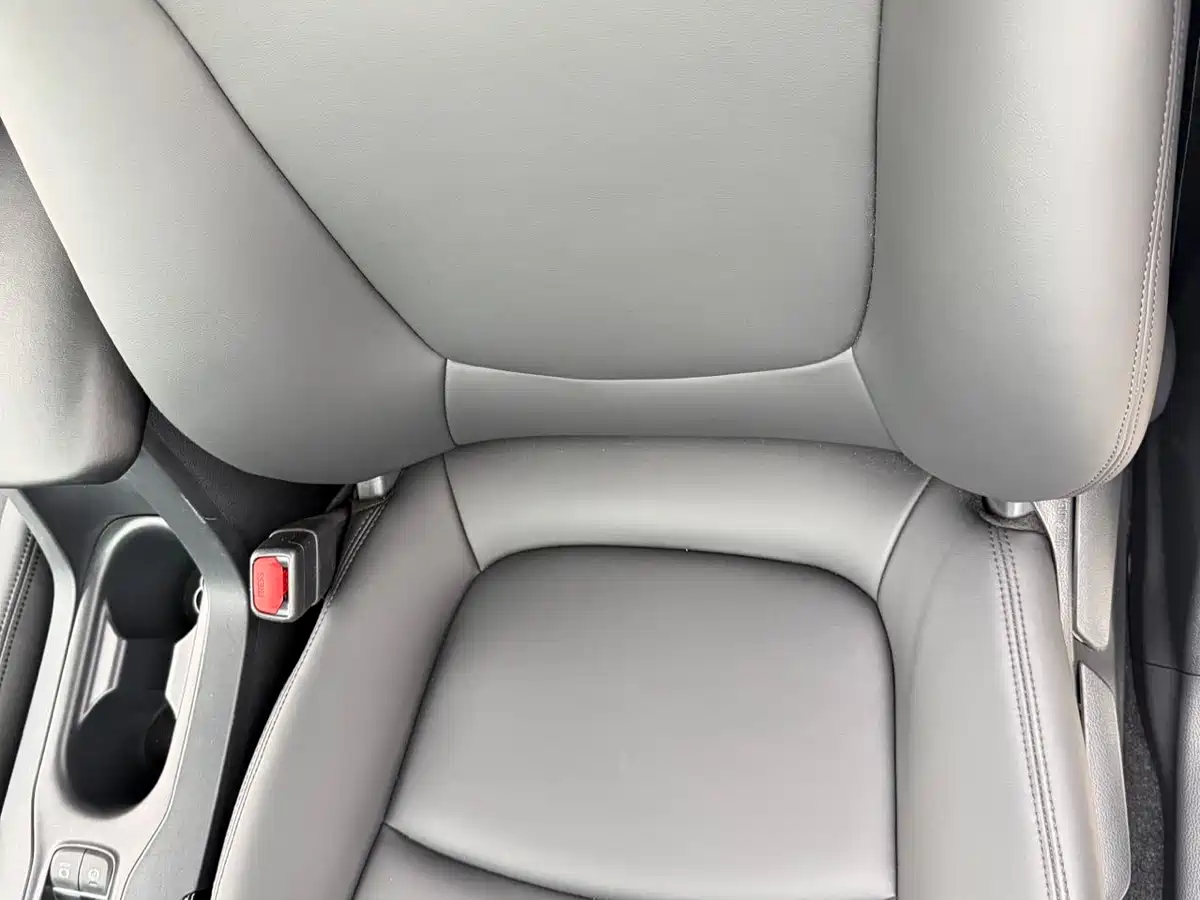 Toyota Corolla 2021 1.2T S-CVT Elite PLUS Edition фото 13