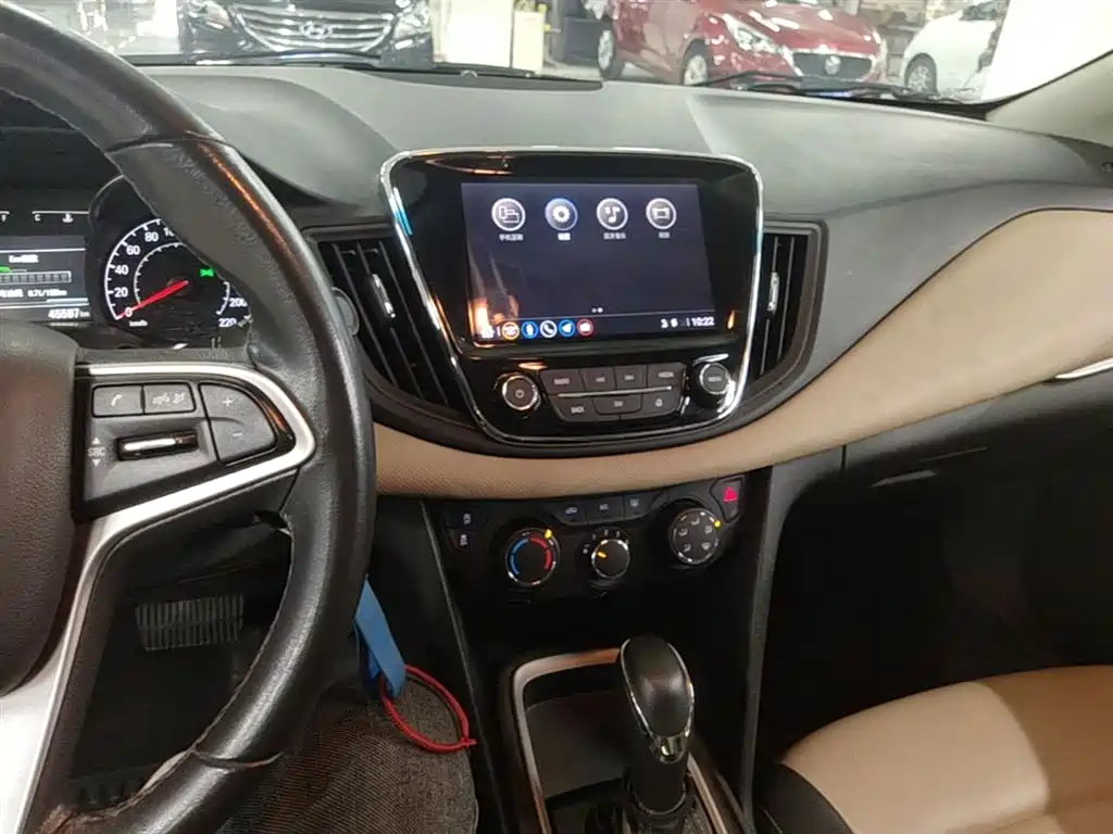 CHEVROLET CRUZE