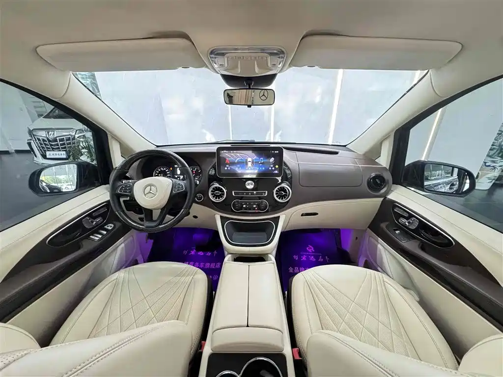 Mercedes-Benz Vito 2021 2.0T Elite 7-Seater фото 6