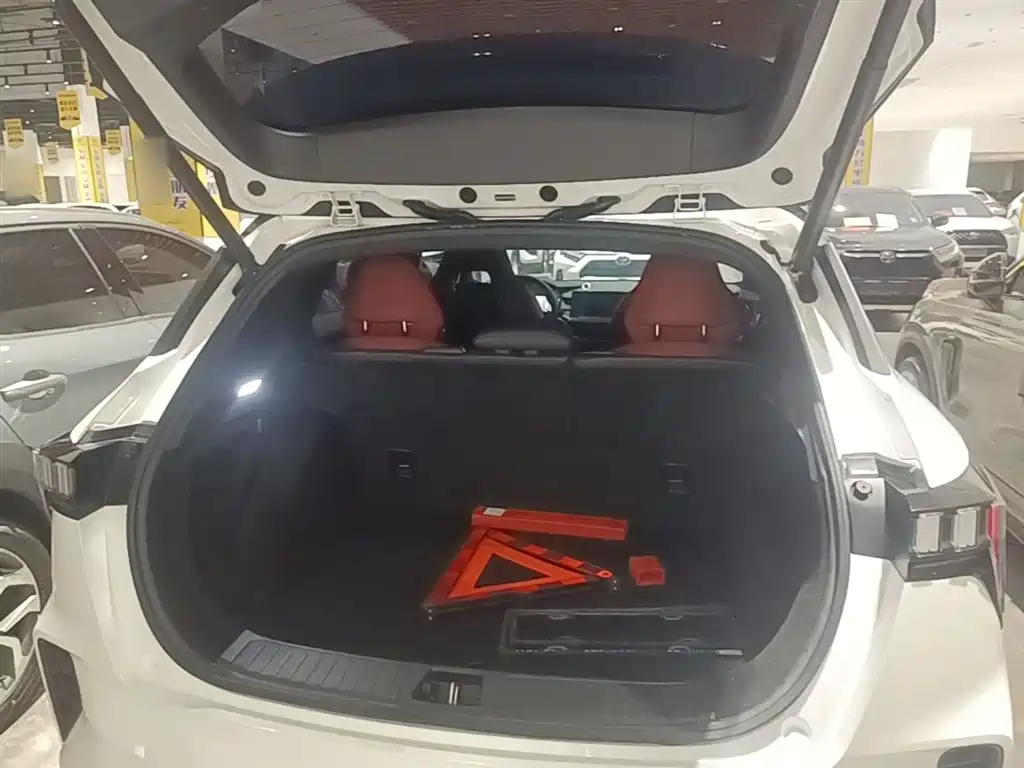 Lynk & Co 06 2020 1.5T Power Pro фото 19